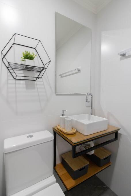 Contemporary Studio - Gru 1103 กัวรูยุส ภายนอก รูปภาพ